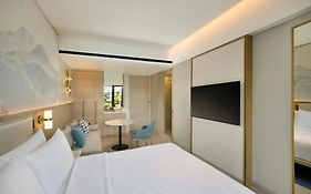 Courtyard By Marriott Bali Seminyak Resort